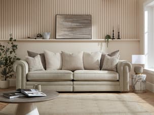 Zeus Pillow Back Landscape 1