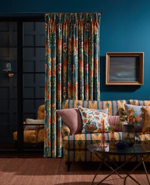 Babooshka tapestry main SMD 24804