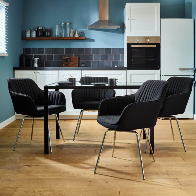 Darcy Black Dining Lifestyle 01