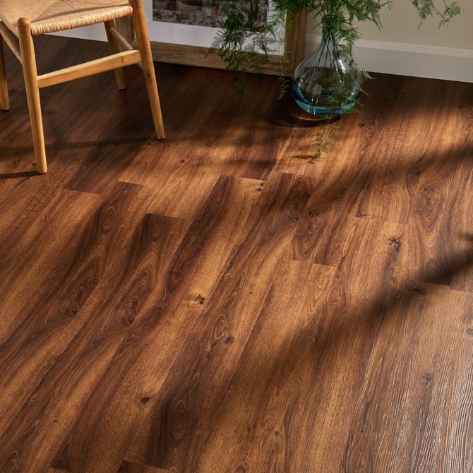 L83634 A Venice Click Colonial Oak 1