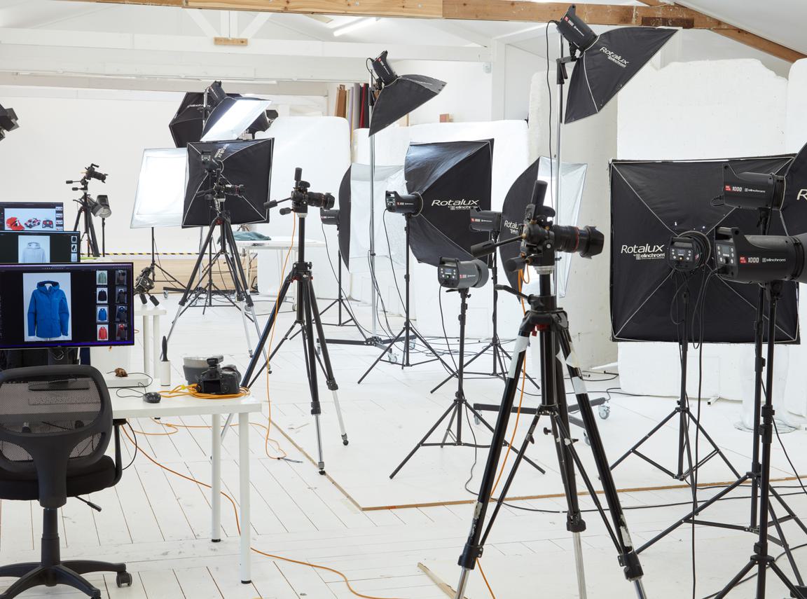 Studio Shots 16 09 248535