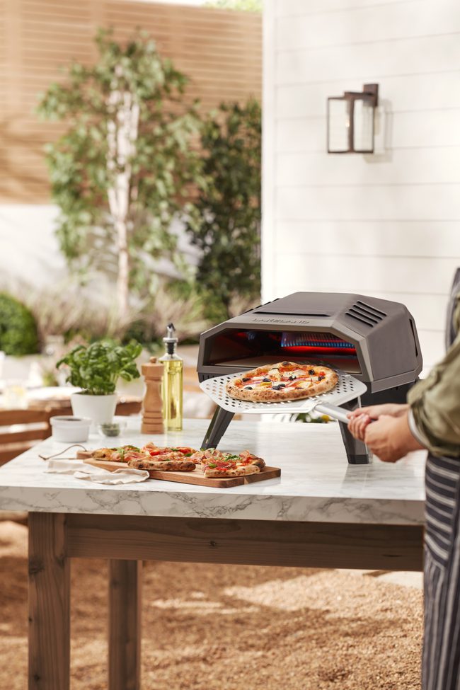 Master lifestyle pizza oven campaign portrait